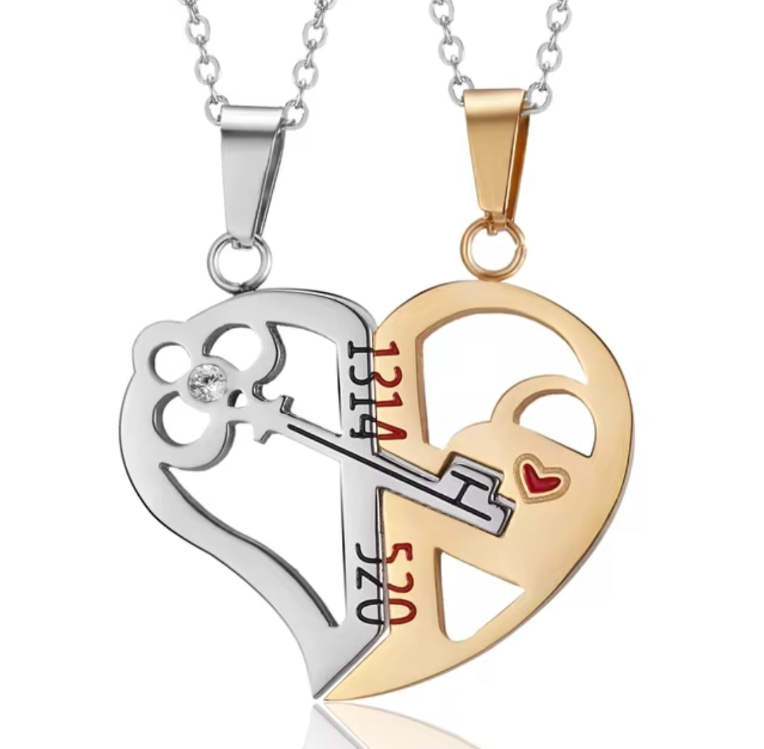 Couple Necklace Broken Heart 2 pcs Key Locket Dad Mom Love You Pendant Necklace Double Color Friends Family Lovers Gift